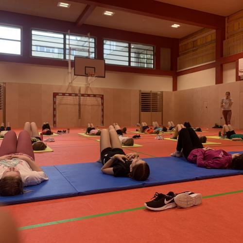 Yoga4